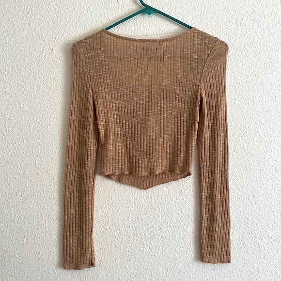 NWOT • Wild Fable • Tan Ruched Crop Top 🤎 - Picture 3 of 8